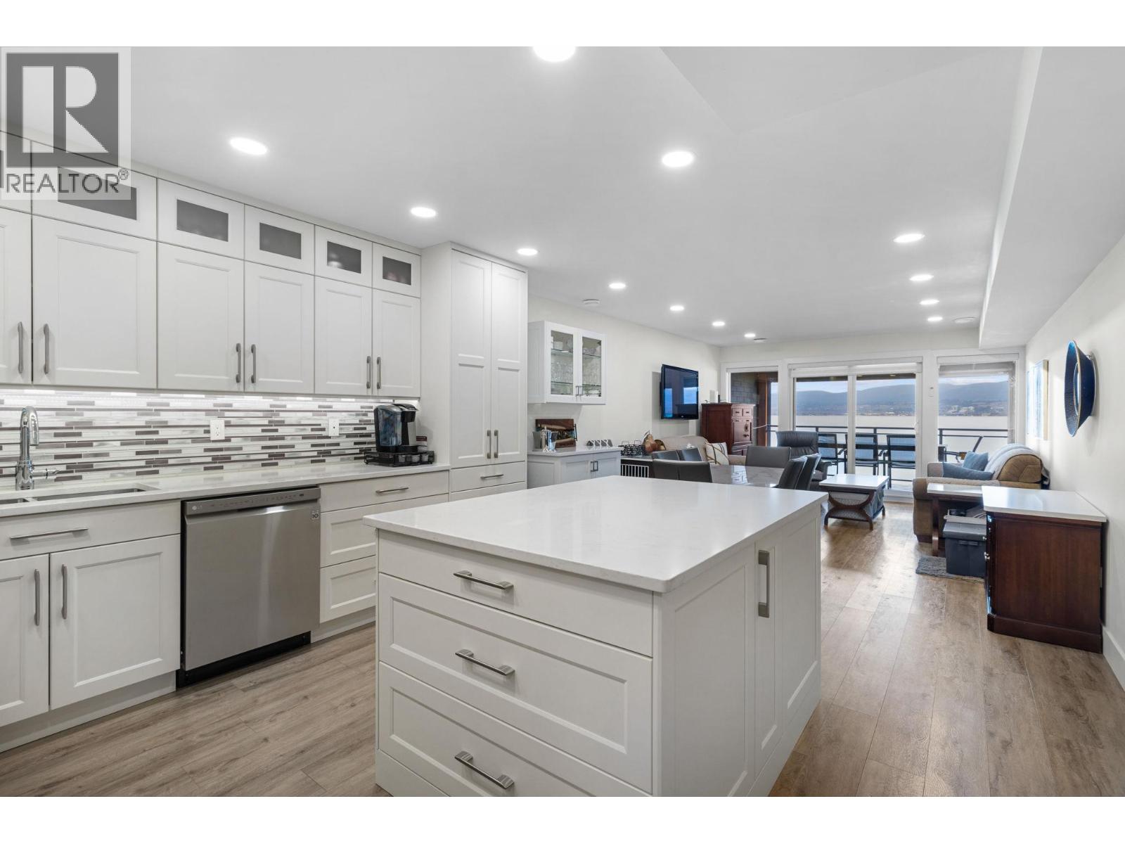 Picture for Unit #207, 2777 Casa Loma  Road