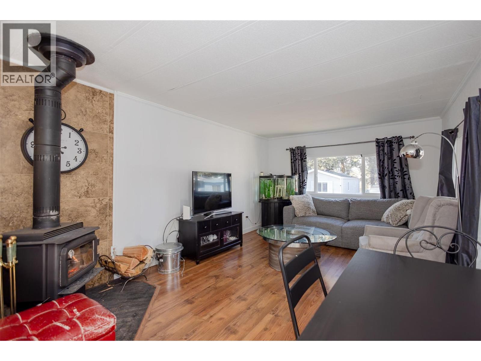 Picture for Unit #133, 1999 Highway 97 S