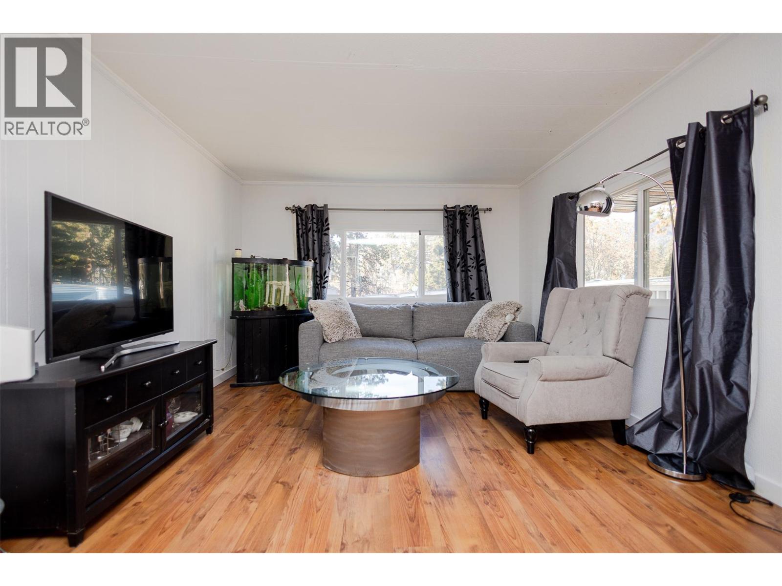 Picture for Unit #133, 1999 Highway 97 S