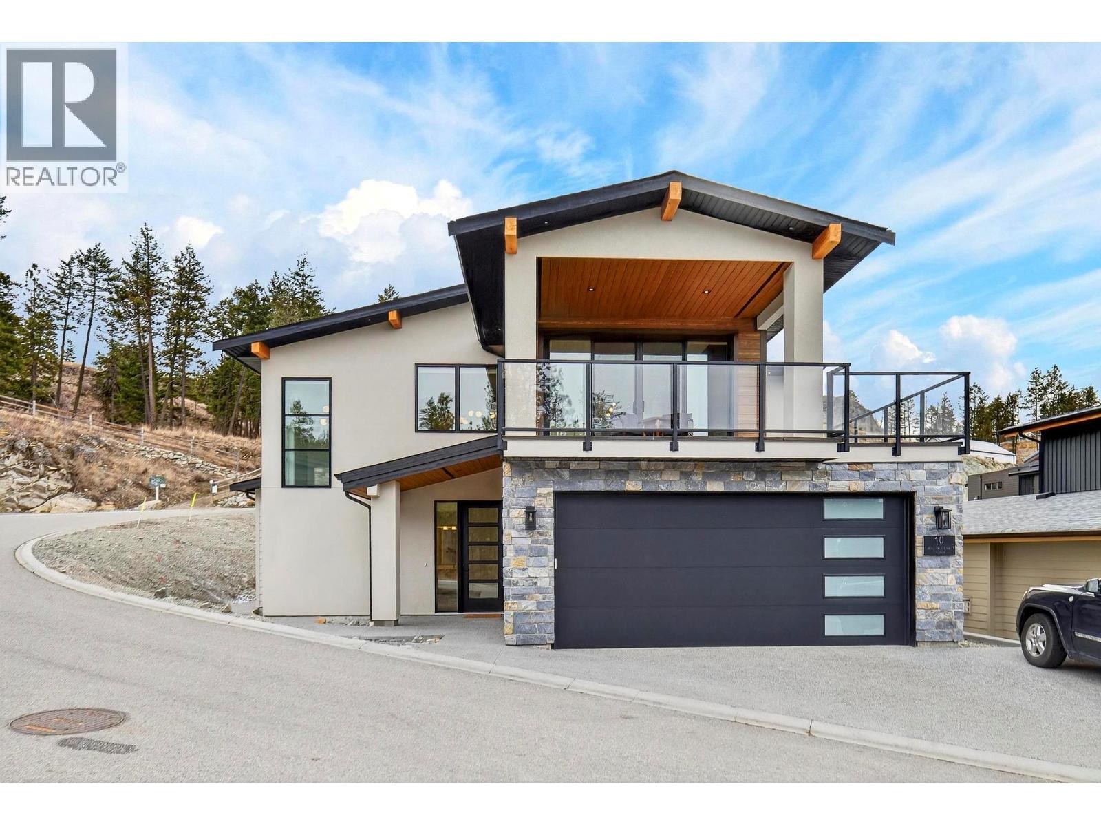 Picture for 10-1960 Northern Flicker  Court