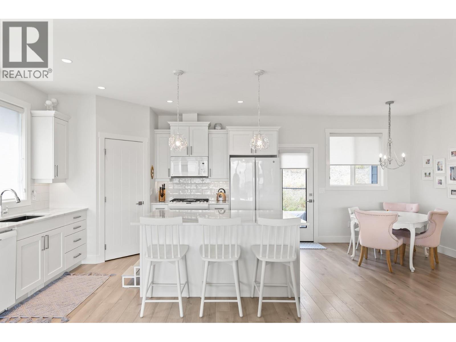 Picture for 2612 Paramount  Drive