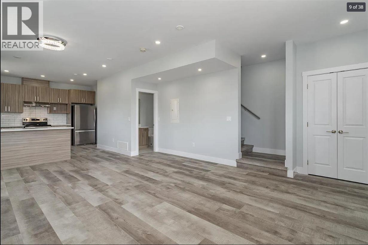 Picture for Unit #3, 1046 Martin  Avenue