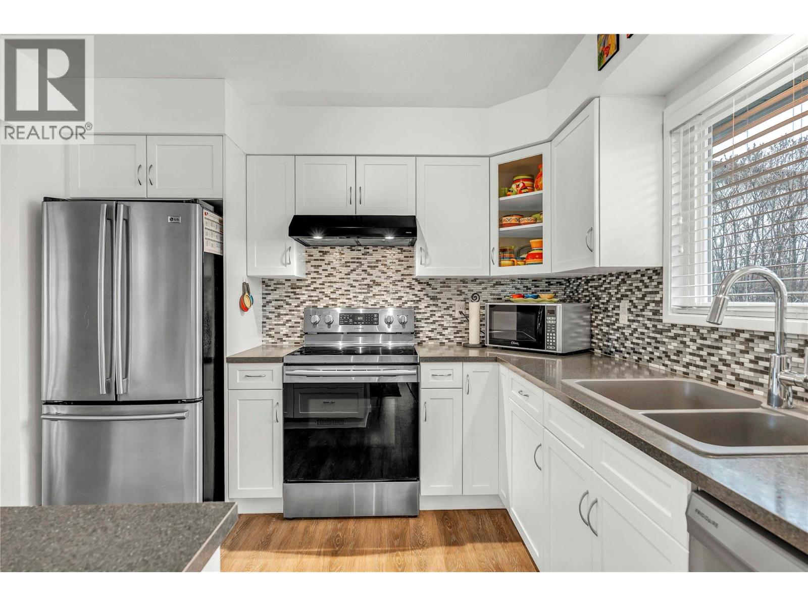 Picture for 3 Dogwood  Place