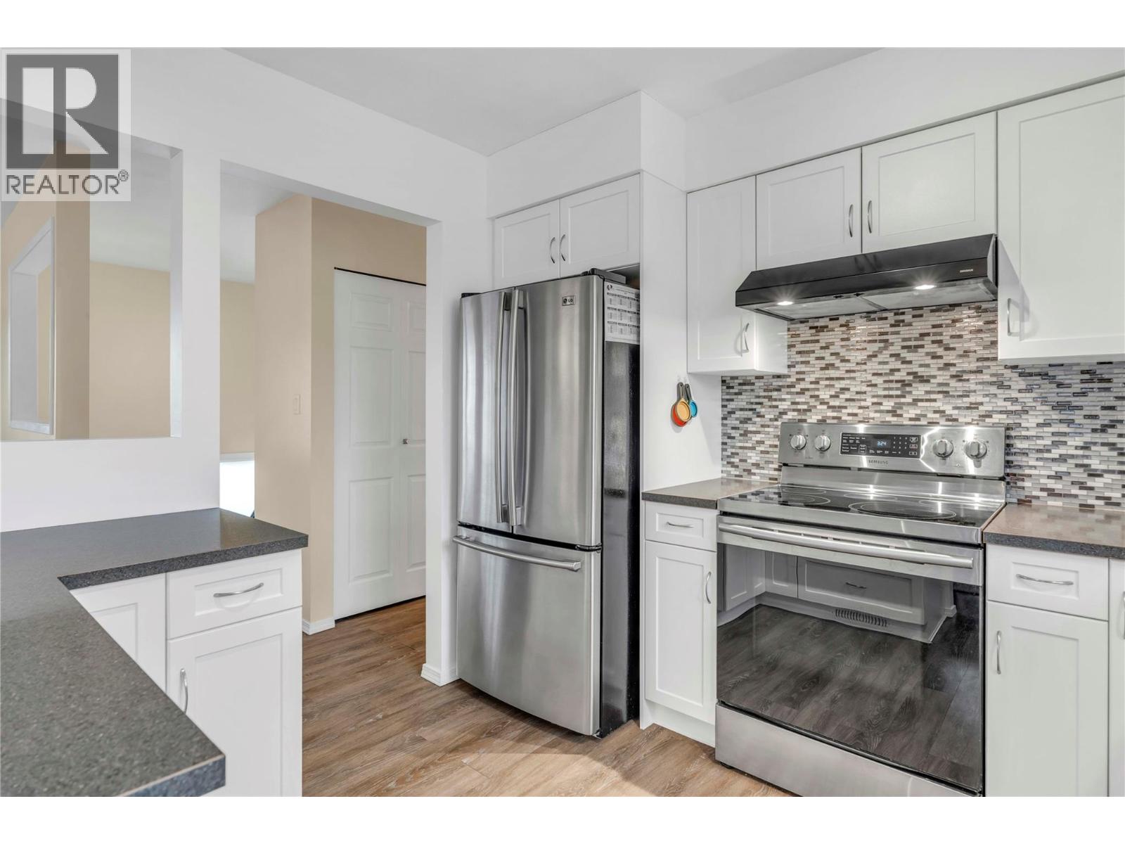 Picture for 3 Dogwood  Place