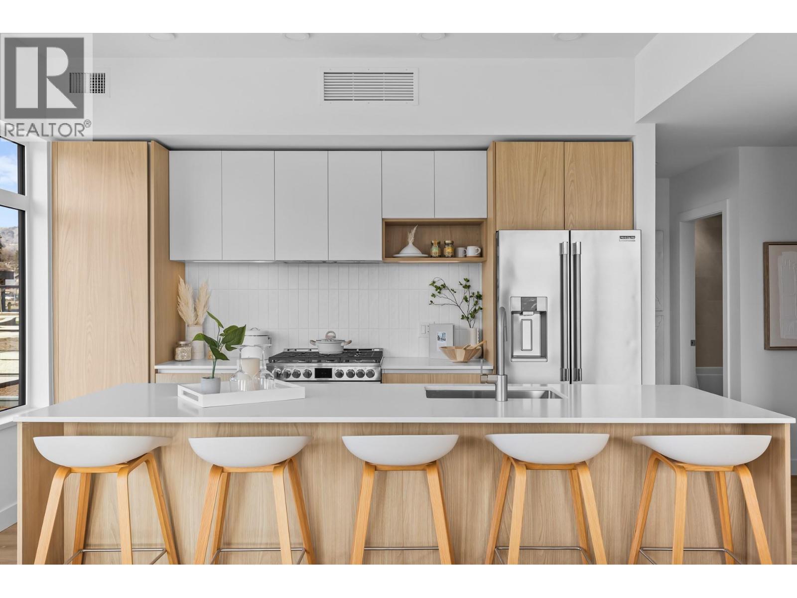 Picture for Unit #105, 2780 Olalla  Road