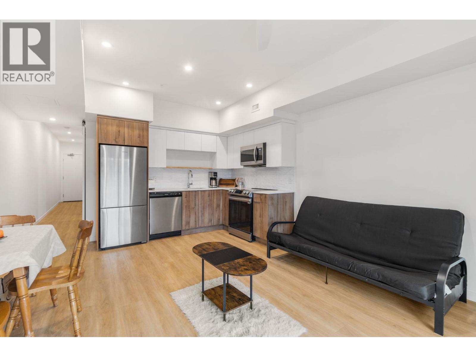 Picture for Unit #404, 604 Cawston  Avenue