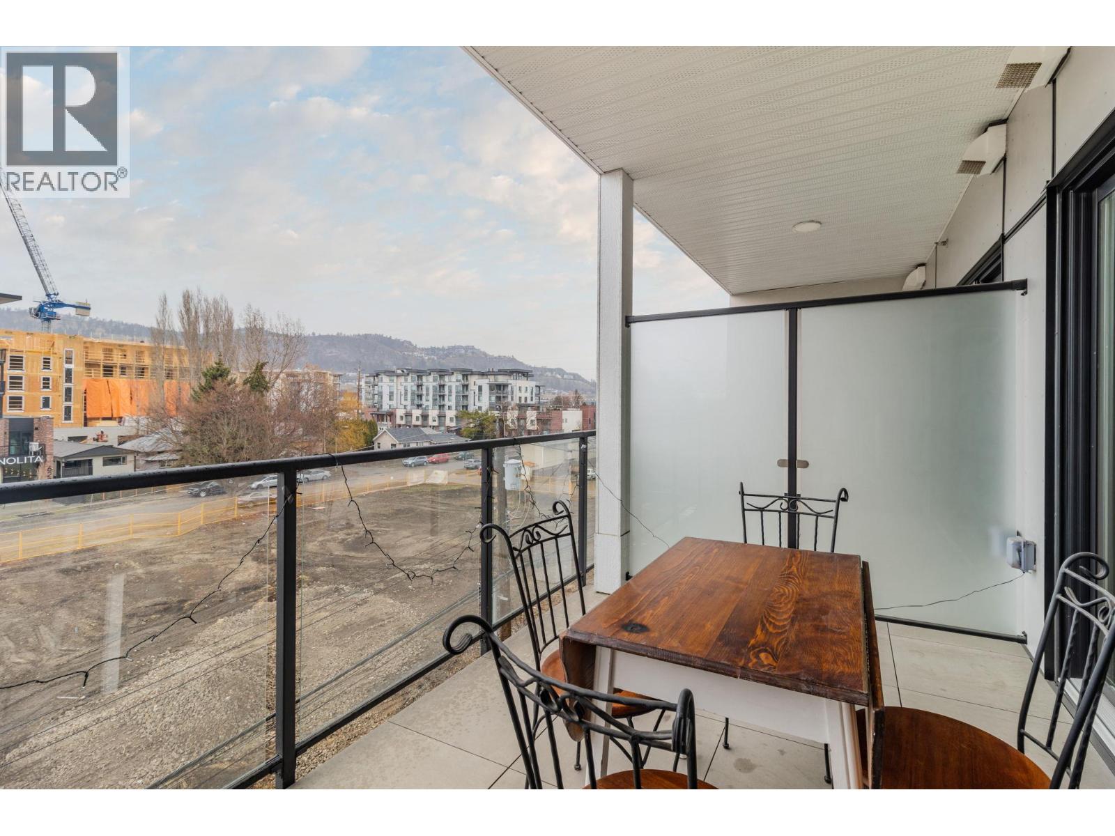 Picture for Unit #404, 604 Cawston  Avenue