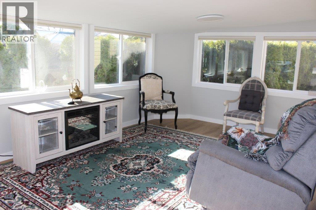 Picture for Unit #543, 415 Commonwealth  Road