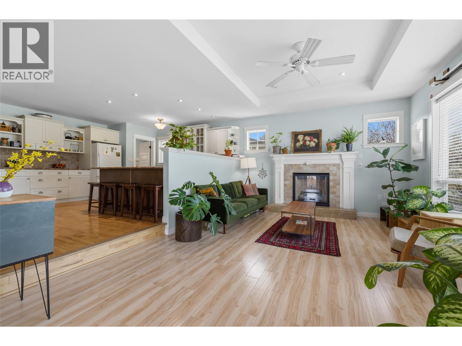 Picture for 1955 Bowes  Street
