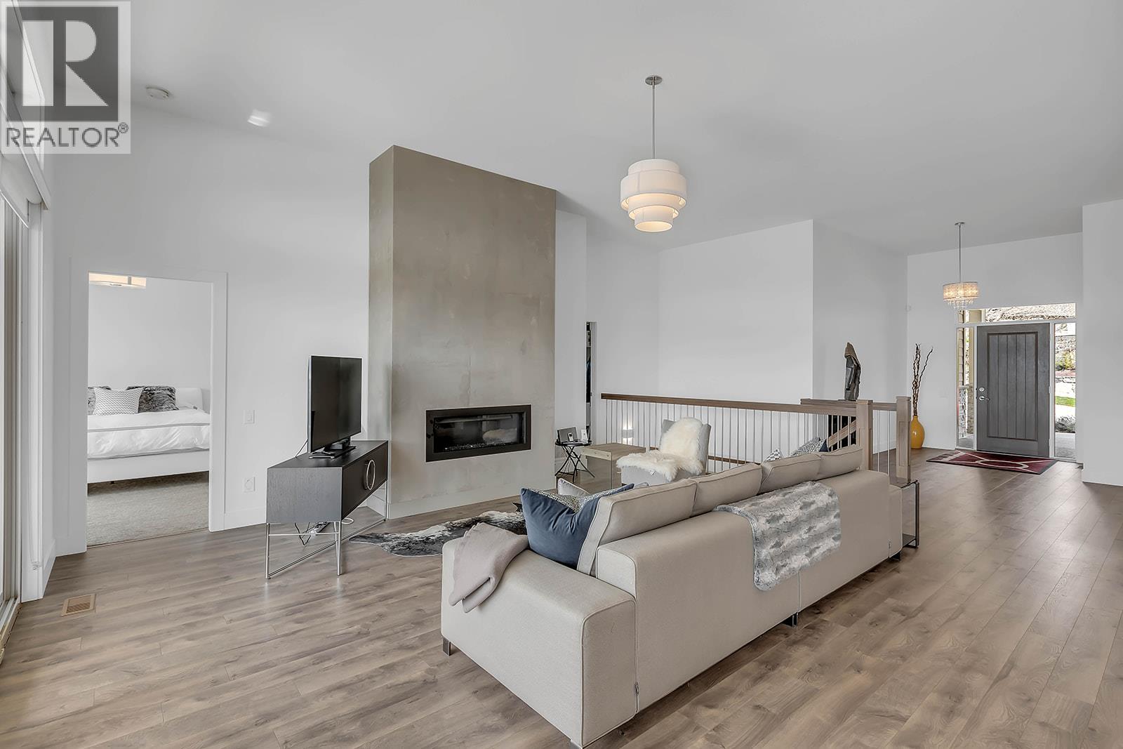 Picture for 1796 Tower Ranch  Boulevard