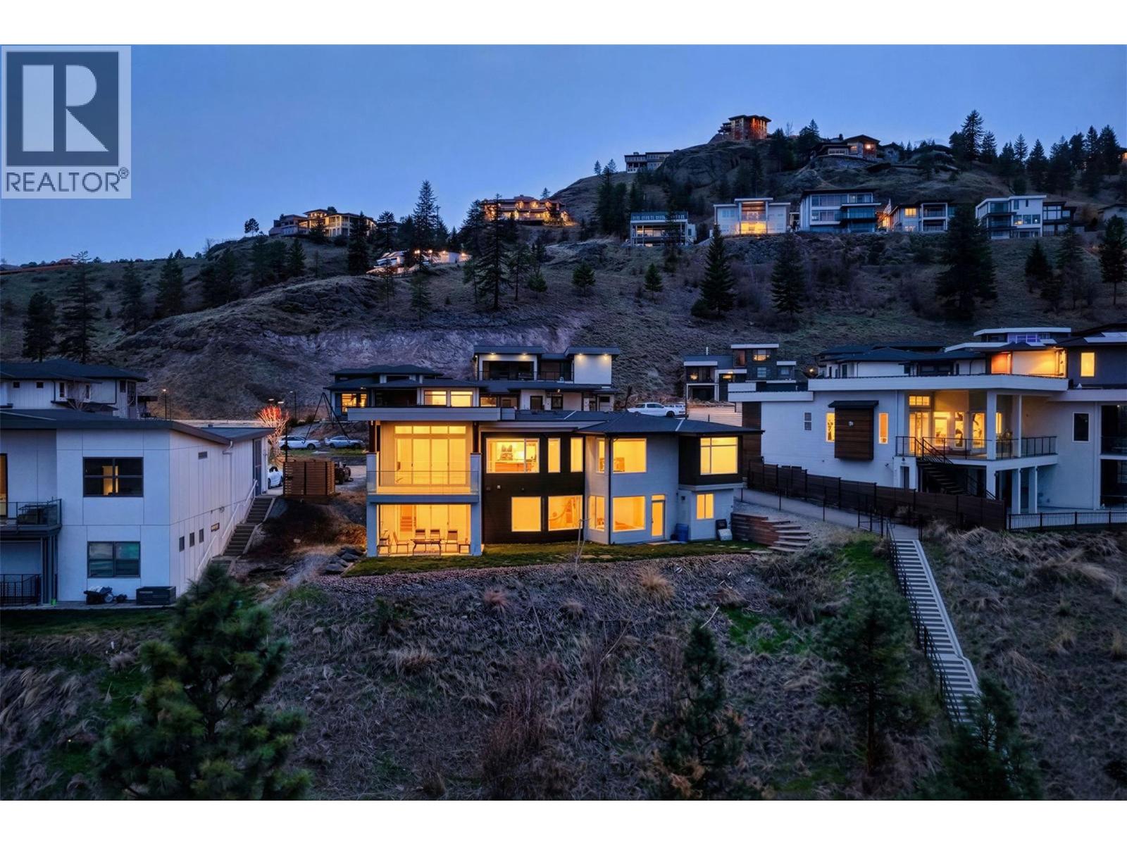 Picture for 1341 Sladen  Crescent