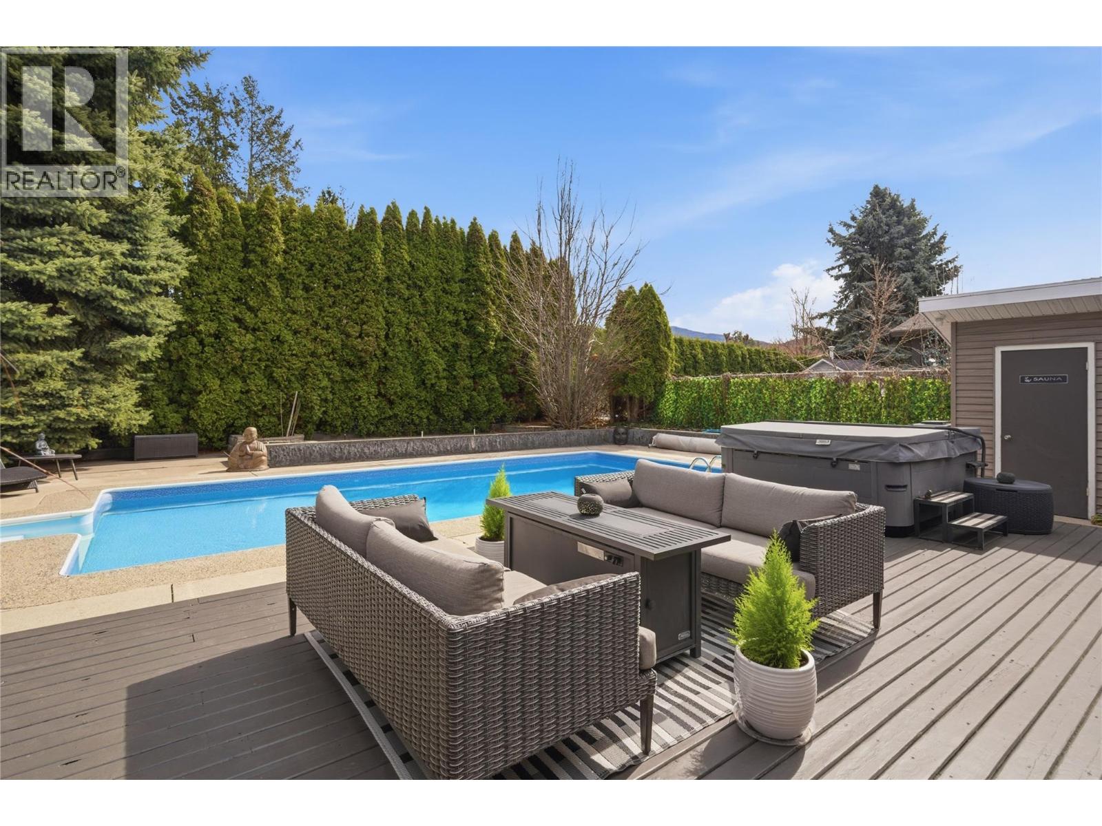 Picture for 4337 Dunvegan  Court