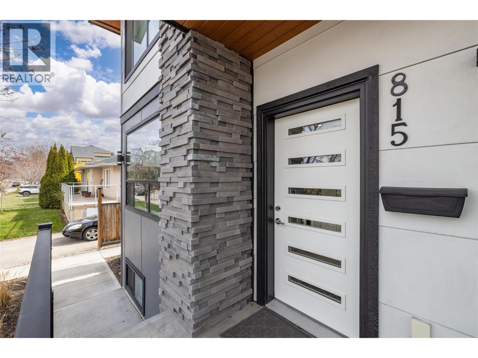 Picture for 815 Rose  Avenue