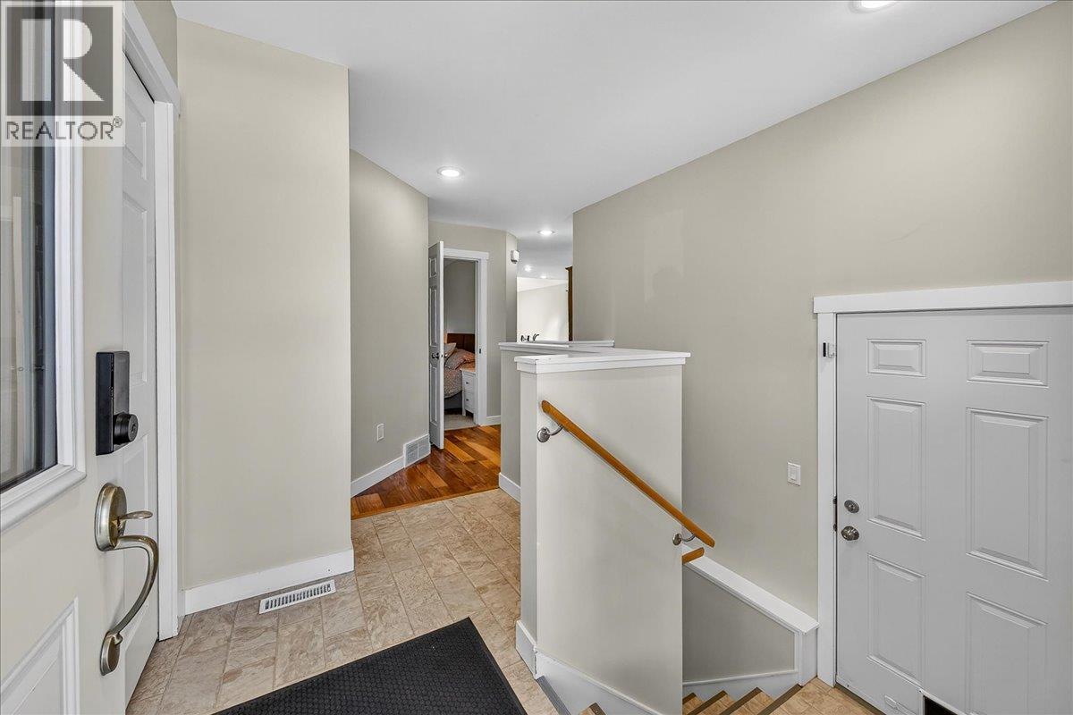 Picture for Unit #10, 989 SWANSEA VIEW  Road