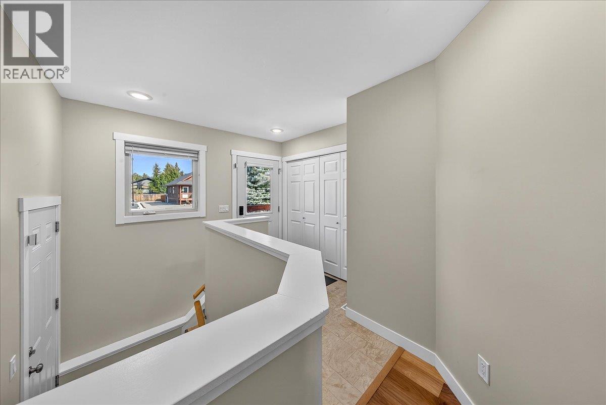 Picture for Unit #10, 989 SWANSEA VIEW  Road