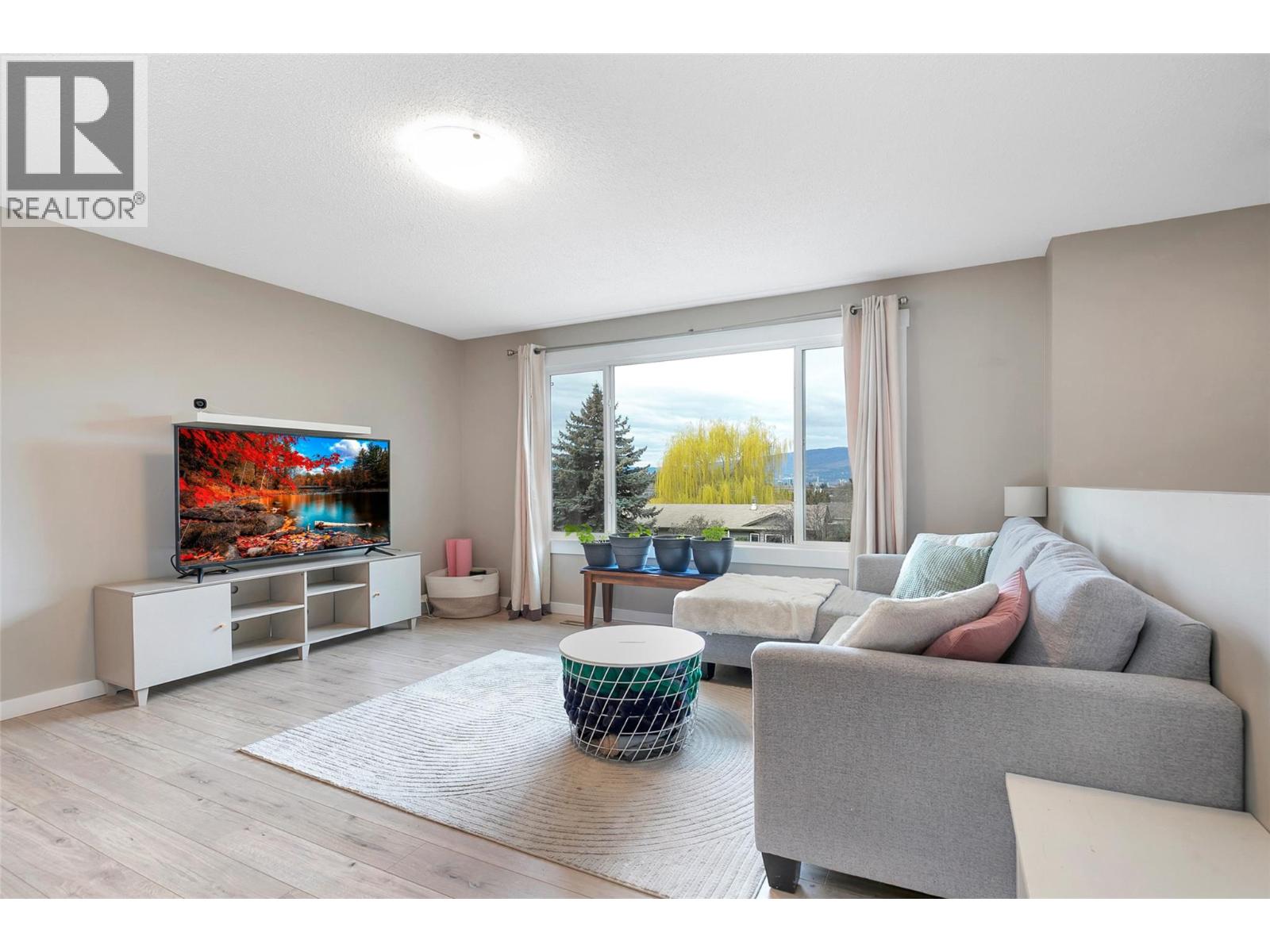 Picture for 805 Camelia  Road
