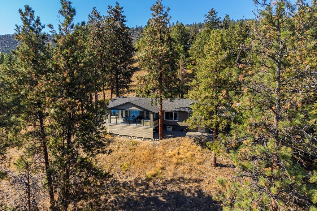      5824 Brown Place  , Peachland, Central Okanagan,  ;  Listing Number: MLS 10268916
