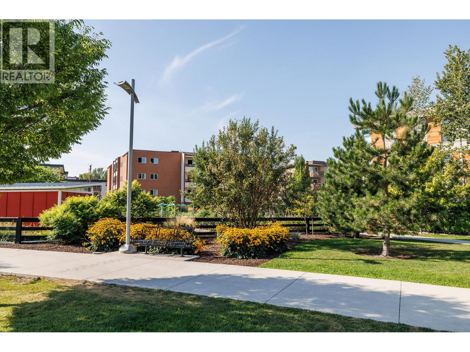 Picture for Unit #307, 555 Rowcliffe  Avenue https://www.cirrealty.ca/reb/bc/6/10360556_36.jpg