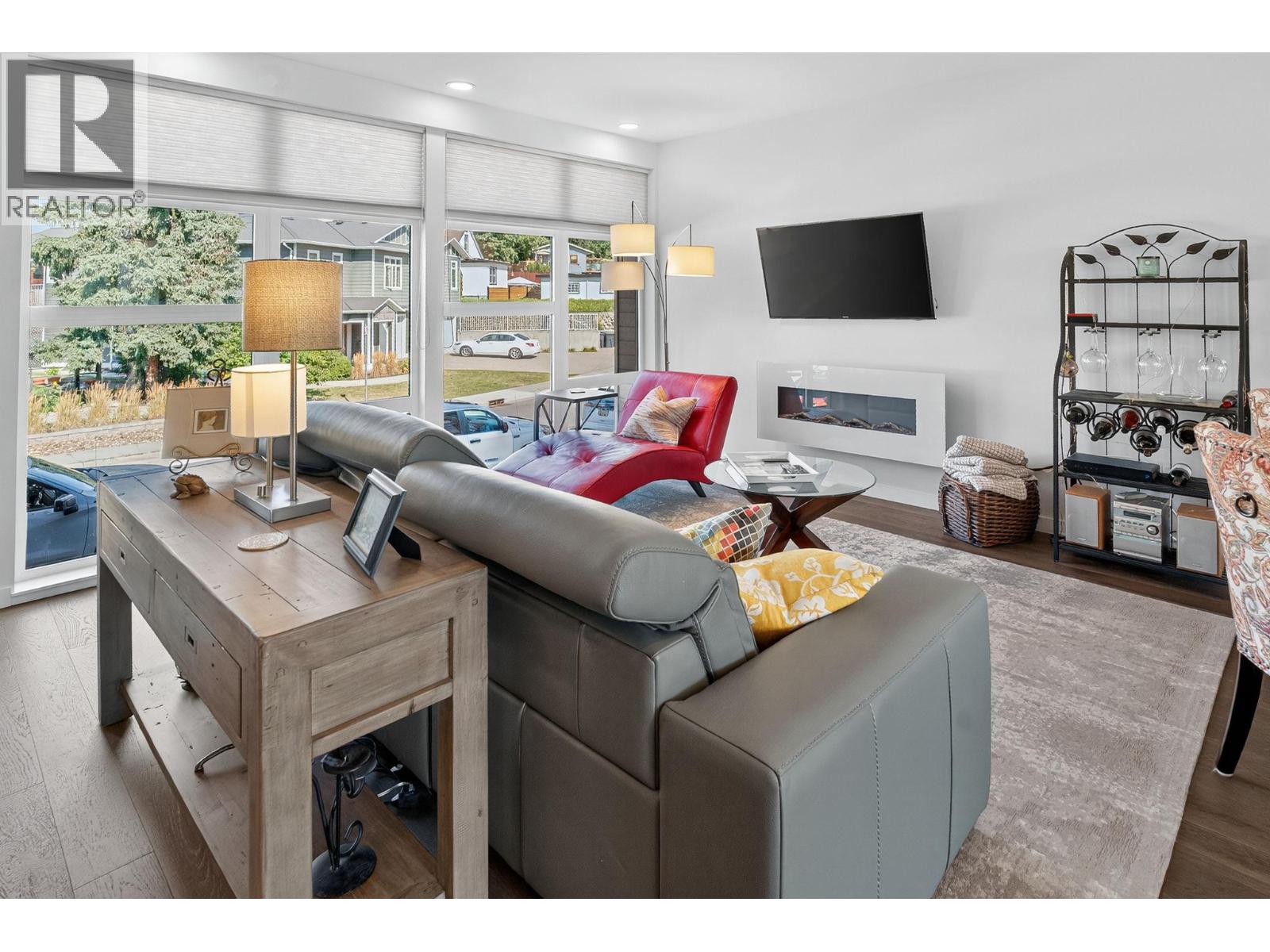 Picture for Unit #33, 1515 Highland  Drive https://www.cirrealty.ca/reb/bc/6/10360836_10.jpg