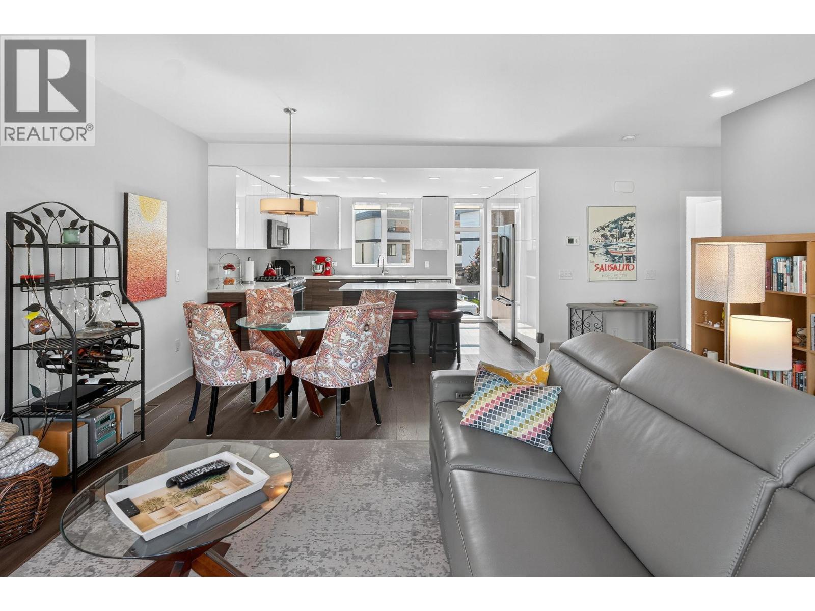 Picture for Unit #33, 1515 Highland  Drive https://www.cirrealty.ca/reb/bc/6/10360836_14.jpg