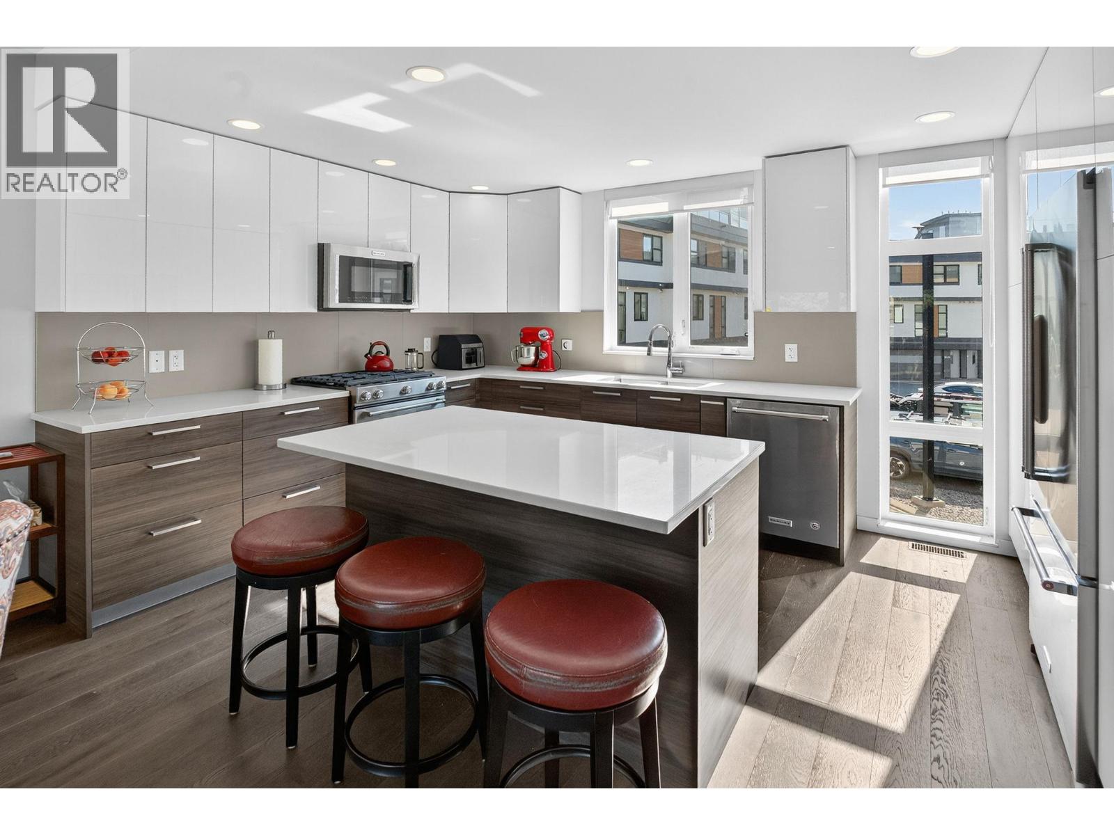 Picture for Unit #33, 1515 Highland  Drive