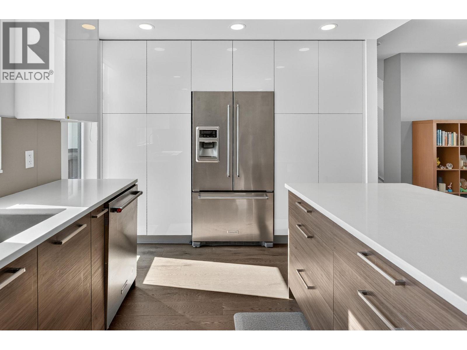 Picture for Unit #33, 1515 Highland  Drive https://www.cirrealty.ca/reb/bc/6/10360836_7.jpg