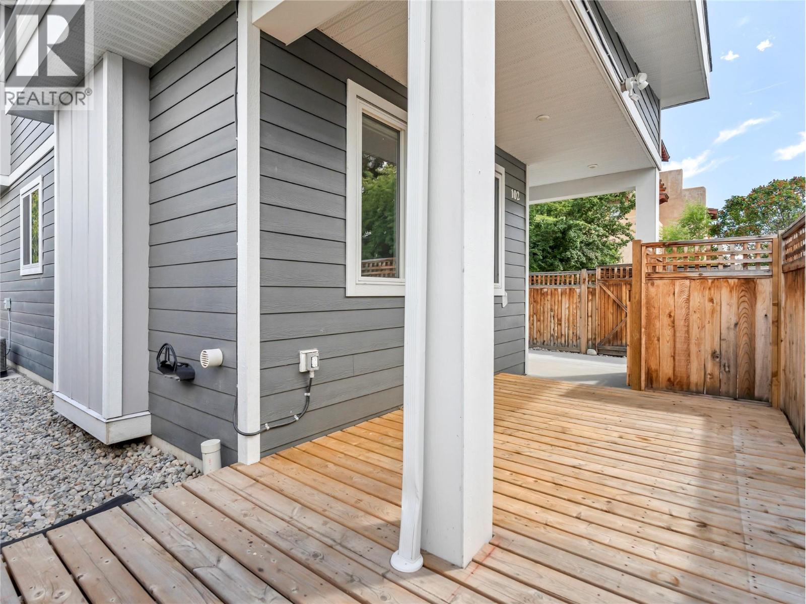 Picture for Unit #102, 453 MAURICE  Street https://www.cirrealty.ca/reb/bc/6/10361666_26.jpg