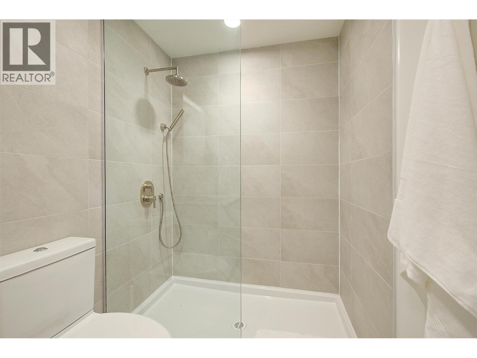 Picture for Unit #307, 2780 Olalla  Road https://www.cirrealty.ca/reb/bc/6/10361676_34.jpg