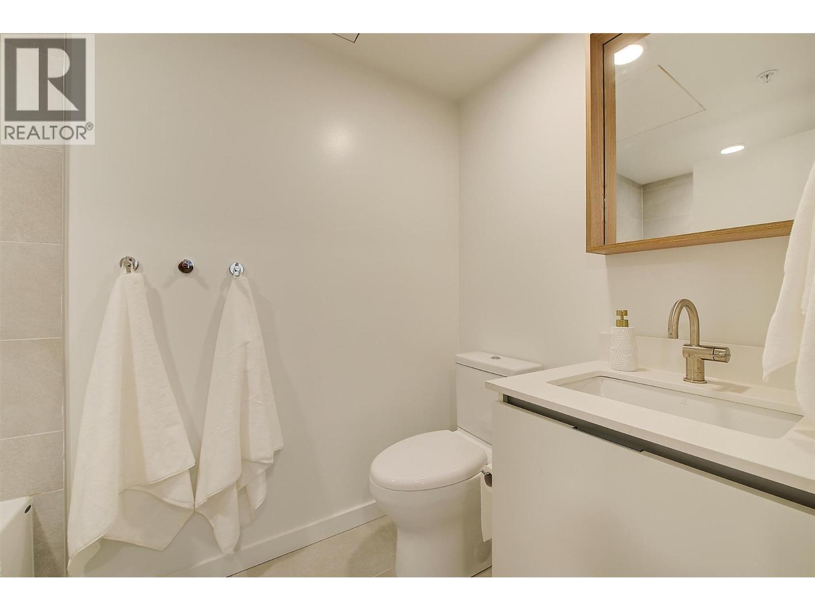 Picture for Unit #307, 2780 Olalla  Road https://www.cirrealty.ca/reb/bc/6/10361676_40.jpg