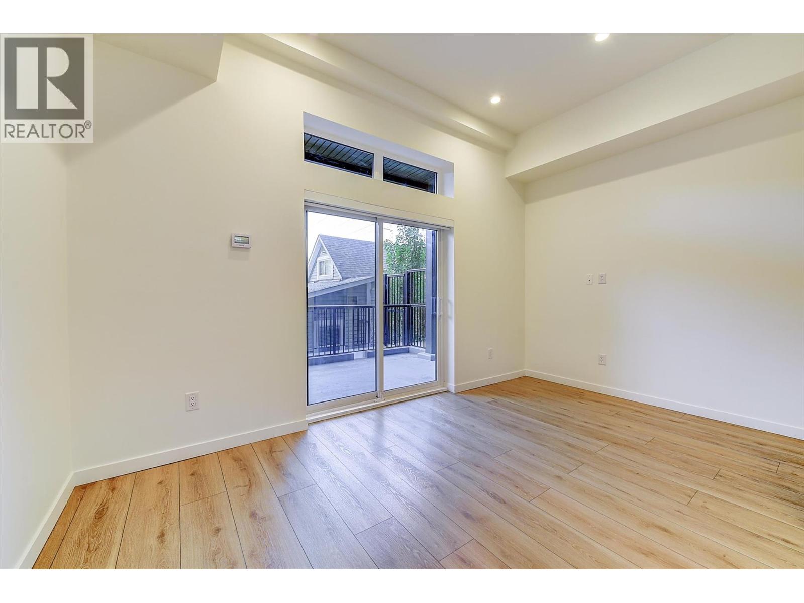 Picture for Unit #106, 660 Cawston  AvenueN https://www.cirrealty.ca/reb/bc/6/10362856_13.jpg