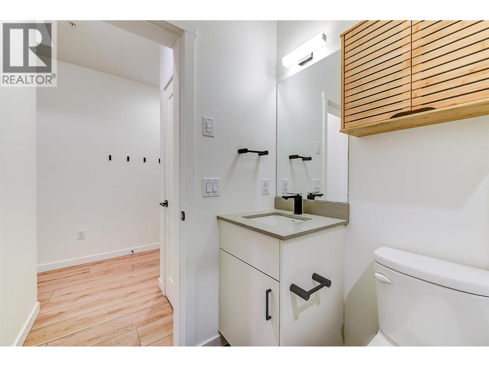 Picture for Unit #106, 660 Cawston  AvenueN https://www.cirrealty.ca/reb/bc/6/10362856_22.jpg