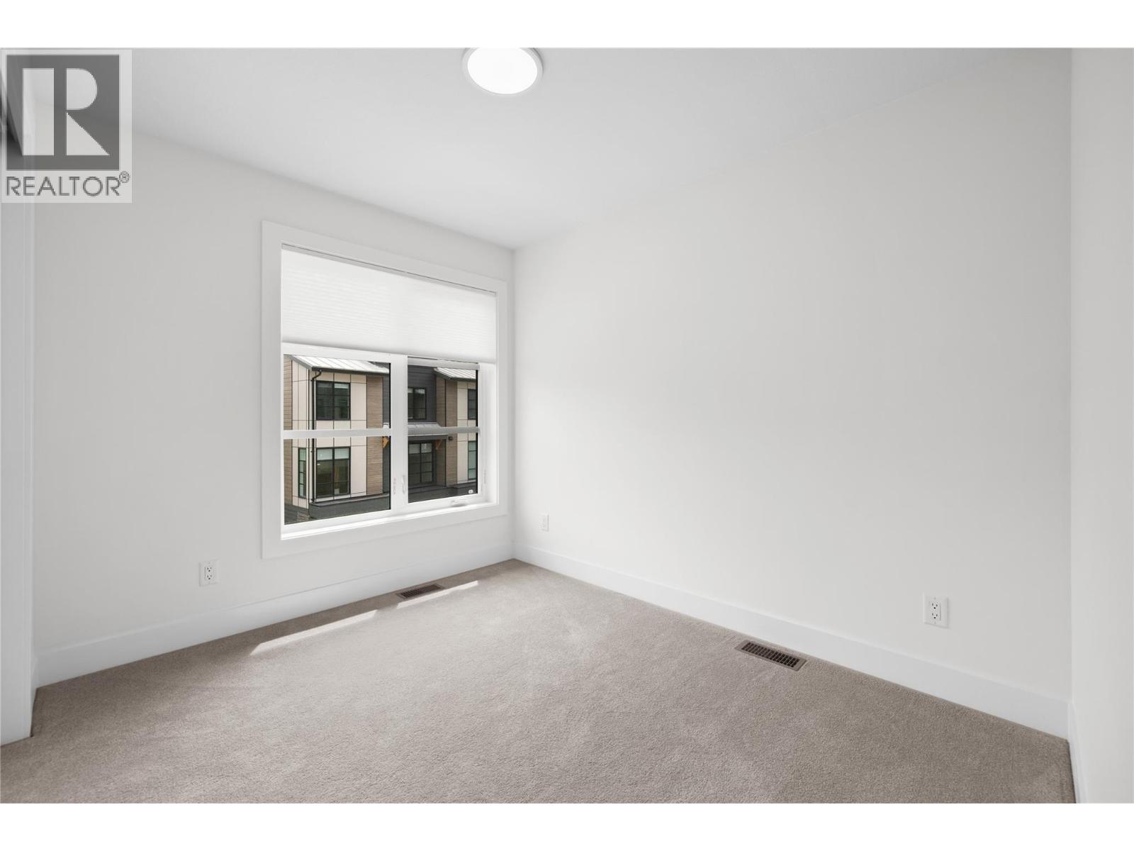 Picture for Unit #126, 1455 Cara Glen  Court https://www.cirrealty.ca/reb/bc/6/10363156_9.jpg