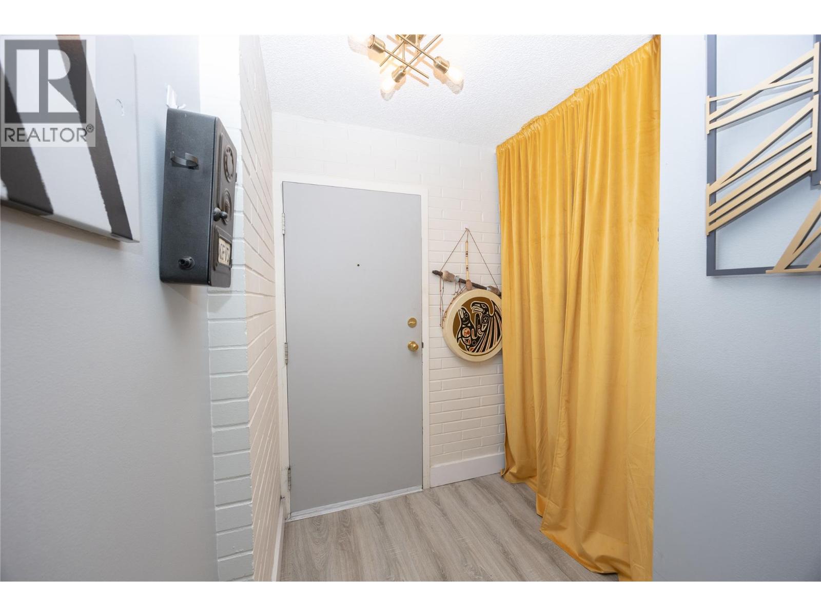 Picture for Unit #206, 1915 Pacific  Court