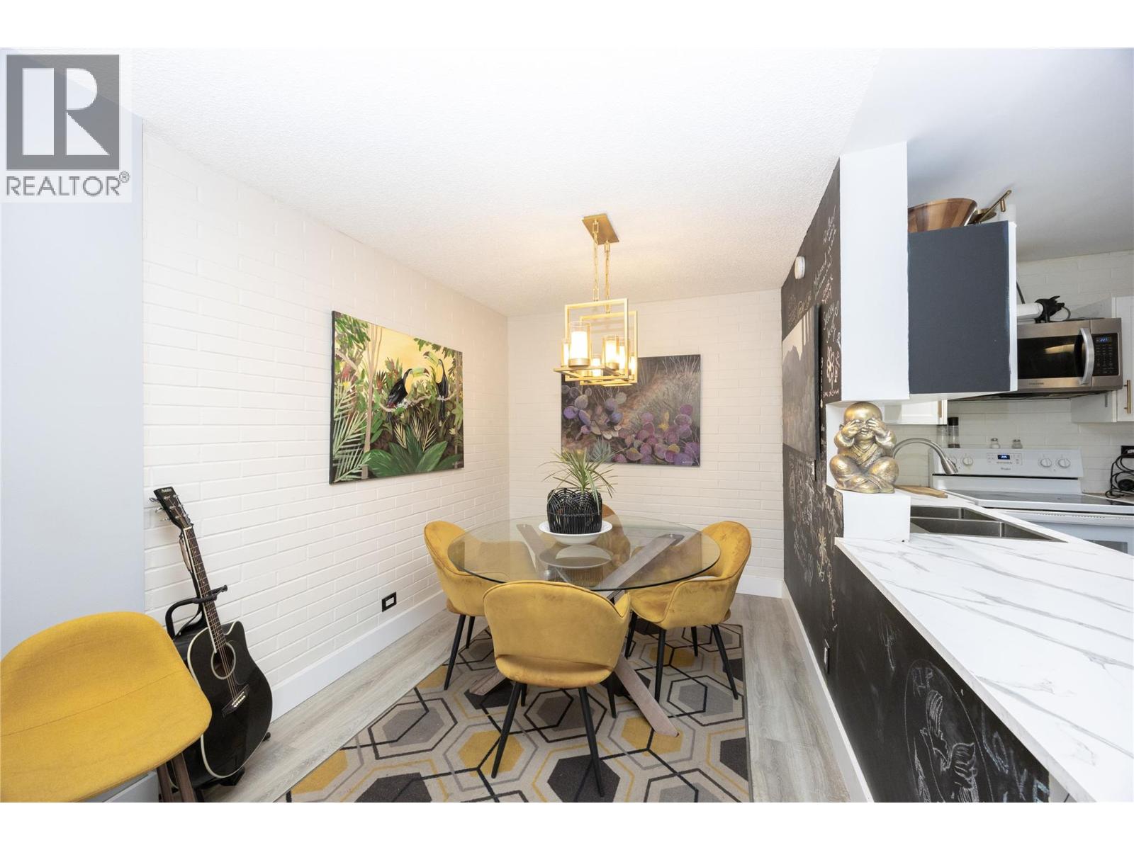 Picture for Unit #206, 1915 Pacific  Court