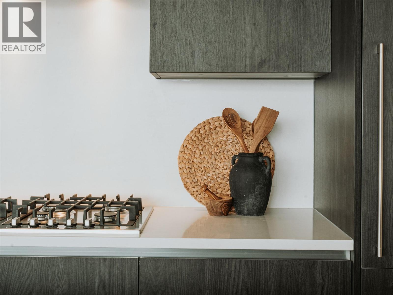 Picture for Unit #1507, 238 Leon  Avenue https://www.cirrealty.ca/reb/bc/6/10363816_26.jpg