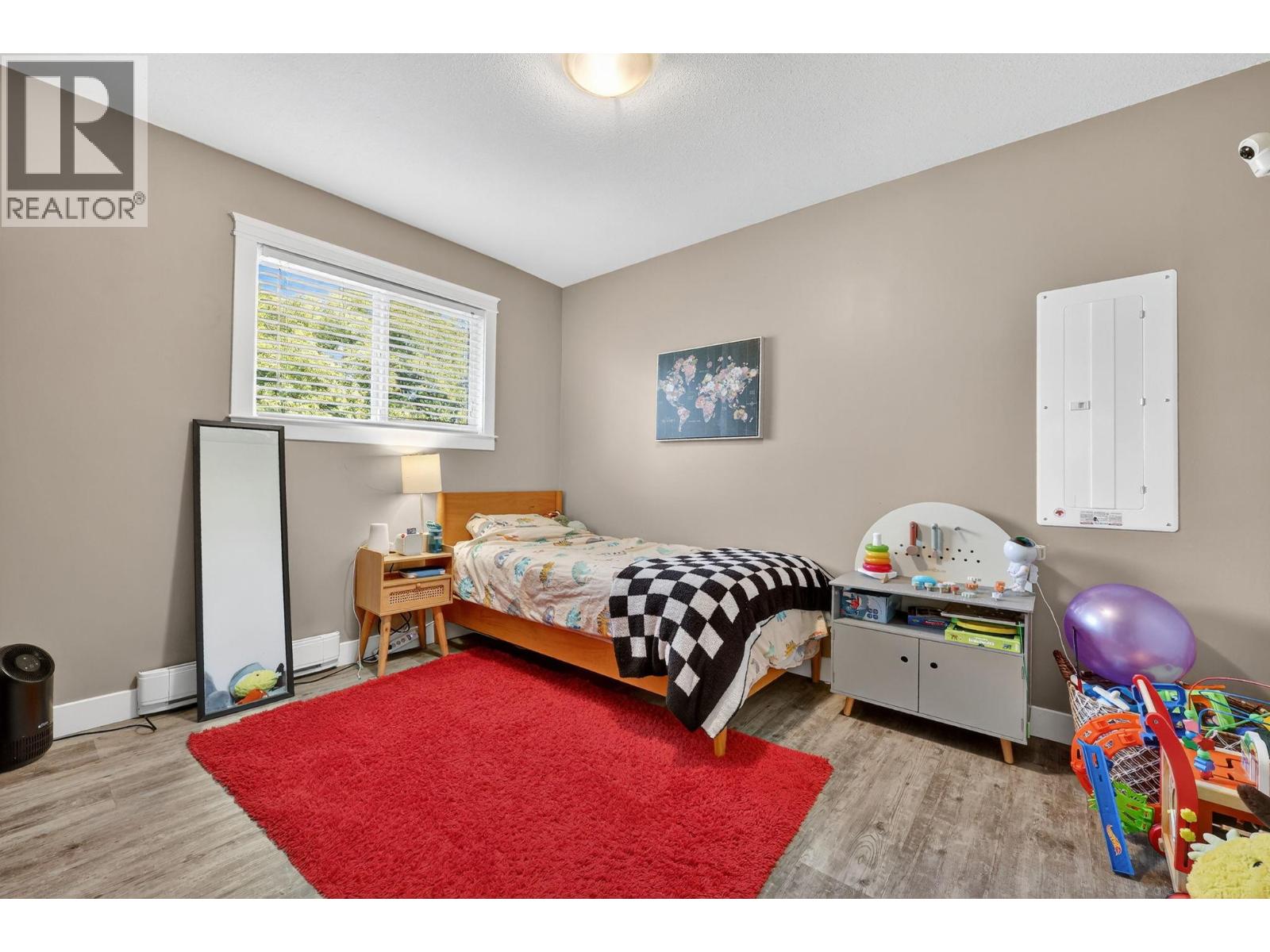 Picture for 420 Hardie  Road https://www.cirrealty.ca/reb/bc/6/10363836_17.jpg