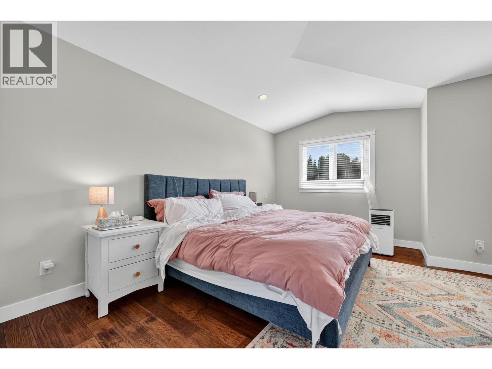 Picture for 420 Hardie  Road https://www.cirrealty.ca/reb/bc/6/10363836_23.jpg