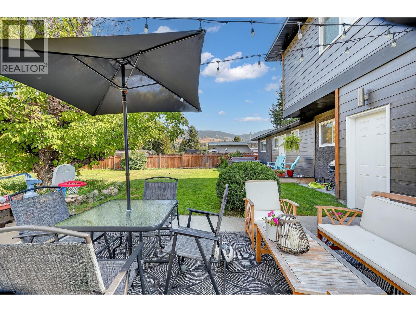 Picture for 420 Hardie  Road https://www.cirrealty.ca/reb/bc/6/10363836_34.jpg