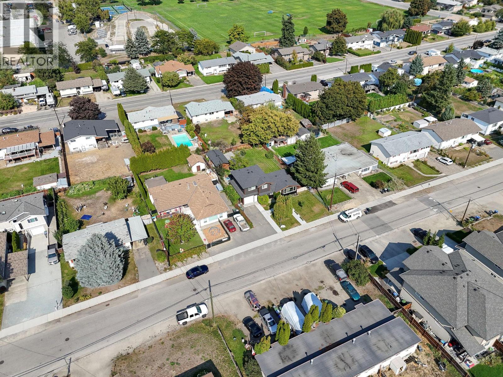 Picture for 420 Hardie  Road https://www.cirrealty.ca/reb/bc/6/10363836_41.jpg