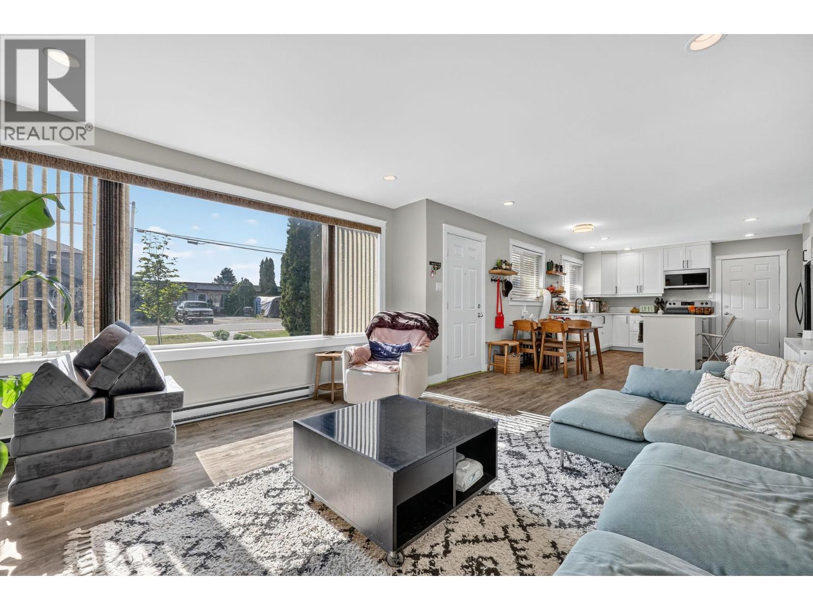 Picture for 420 Hardie  Road https://www.cirrealty.ca/reb/bc/6/10363836_8.jpg