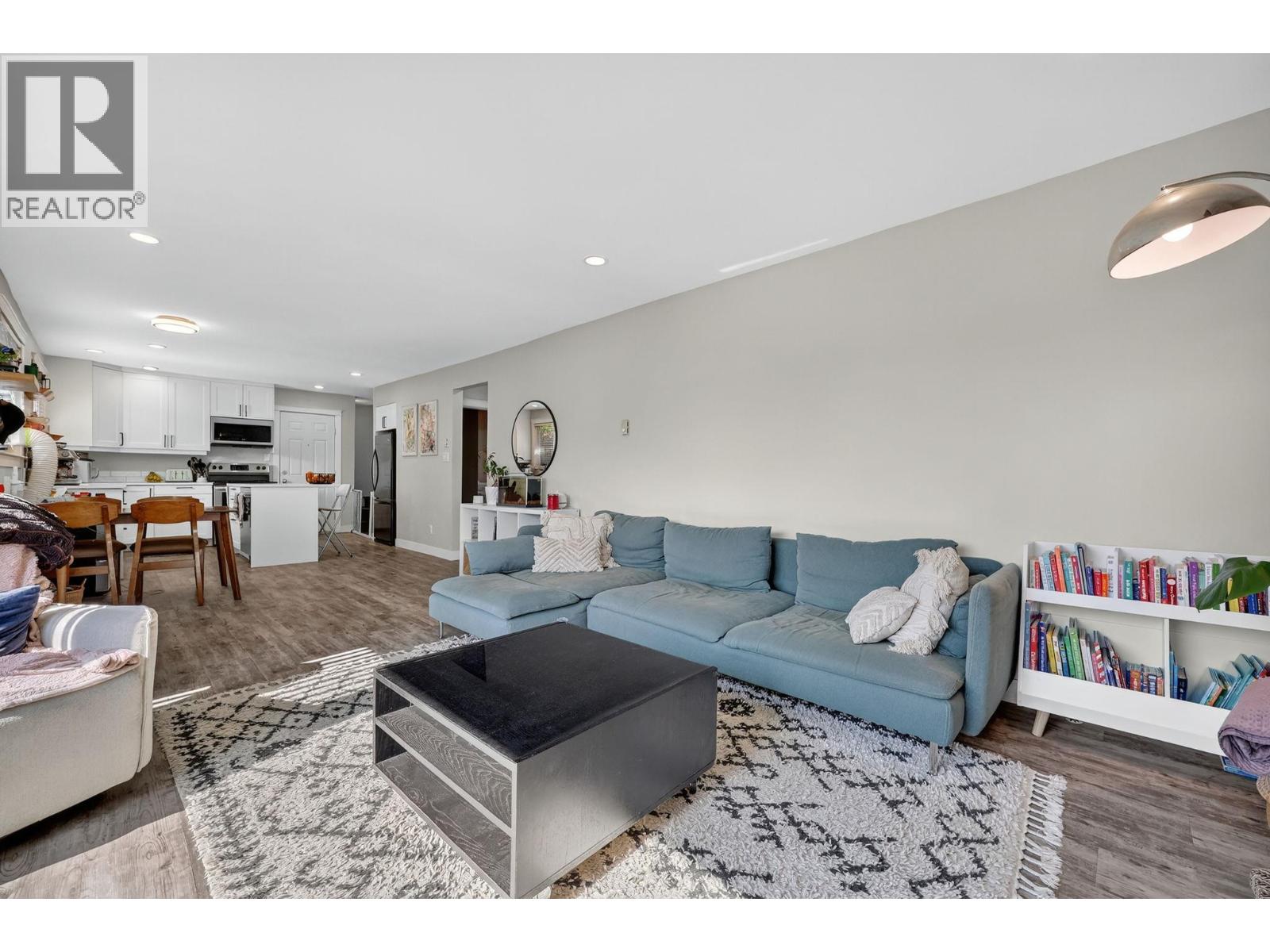 Picture for 420 Hardie  Road https://www.cirrealty.ca/reb/bc/6/10363836_9.jpg