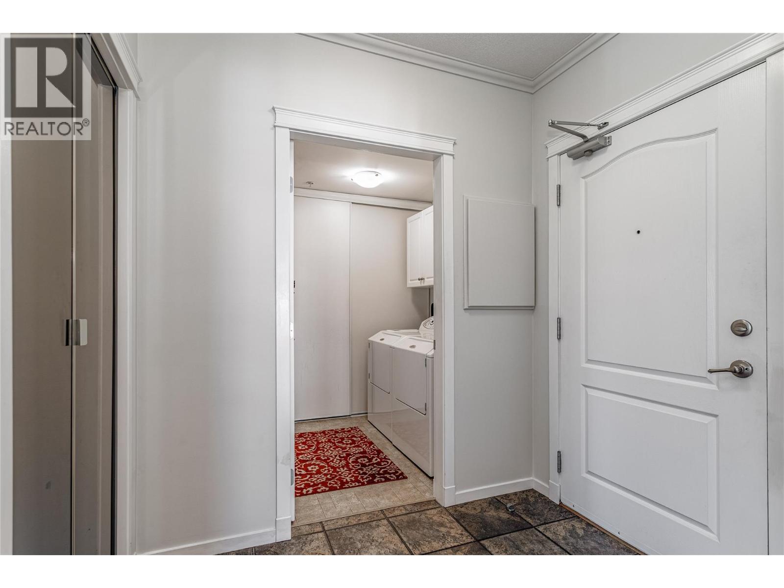 Picture for Unit #307, 303 Whitman  Road https://www.cirrealty.ca/reb/bc/6/10363956_10.jpg