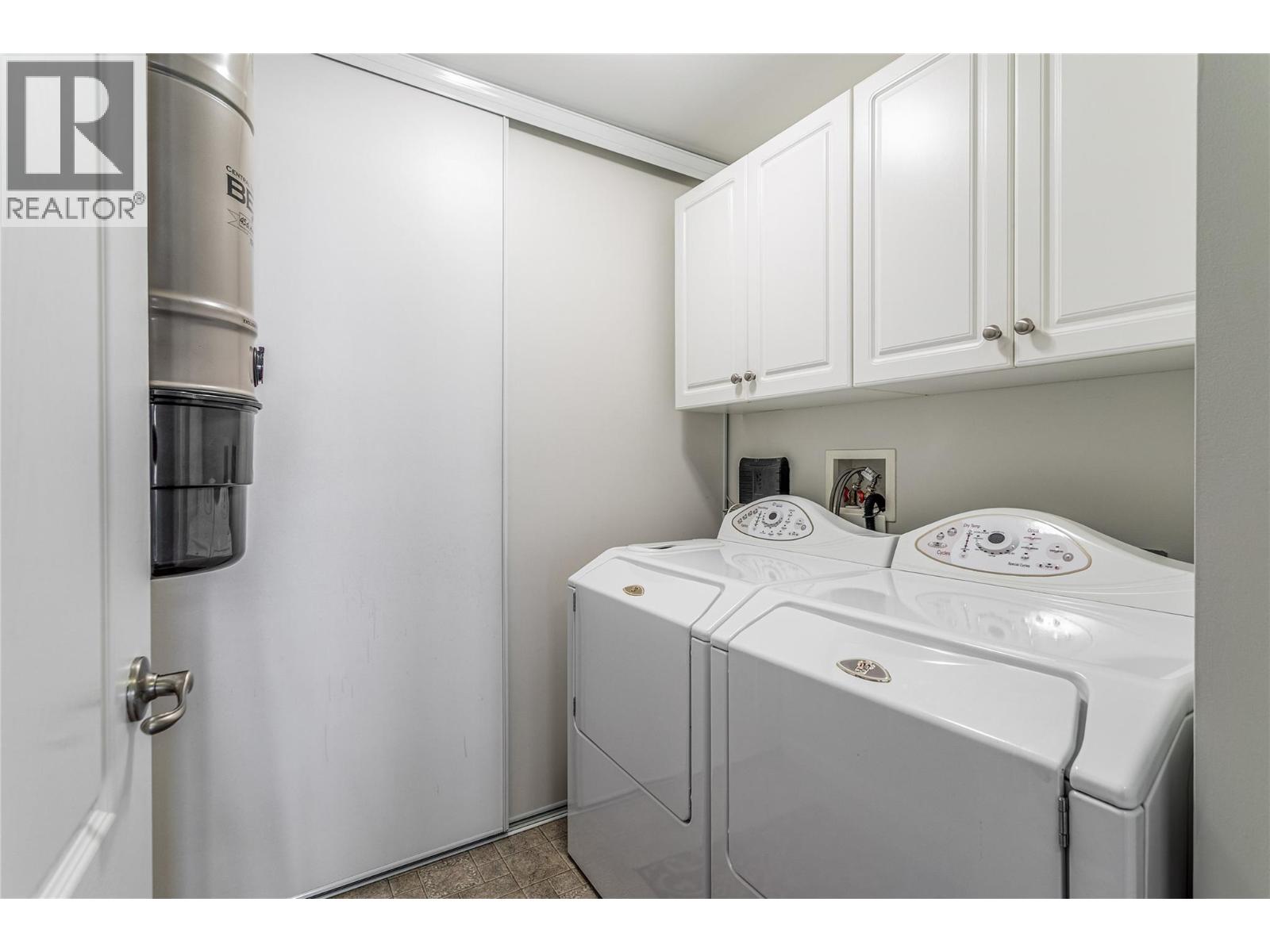 Picture for Unit #307, 303 Whitman  Road https://www.cirrealty.ca/reb/bc/6/10363956_11.jpg