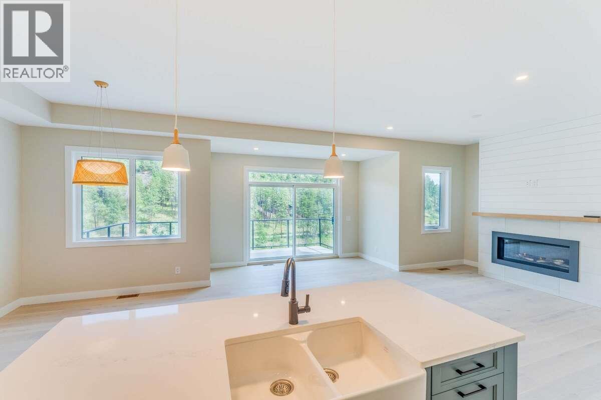 Picture for Unit #47, 1550 Union  Road https://www.cirrealty.ca/reb/bc/6/10364176_8.jpg