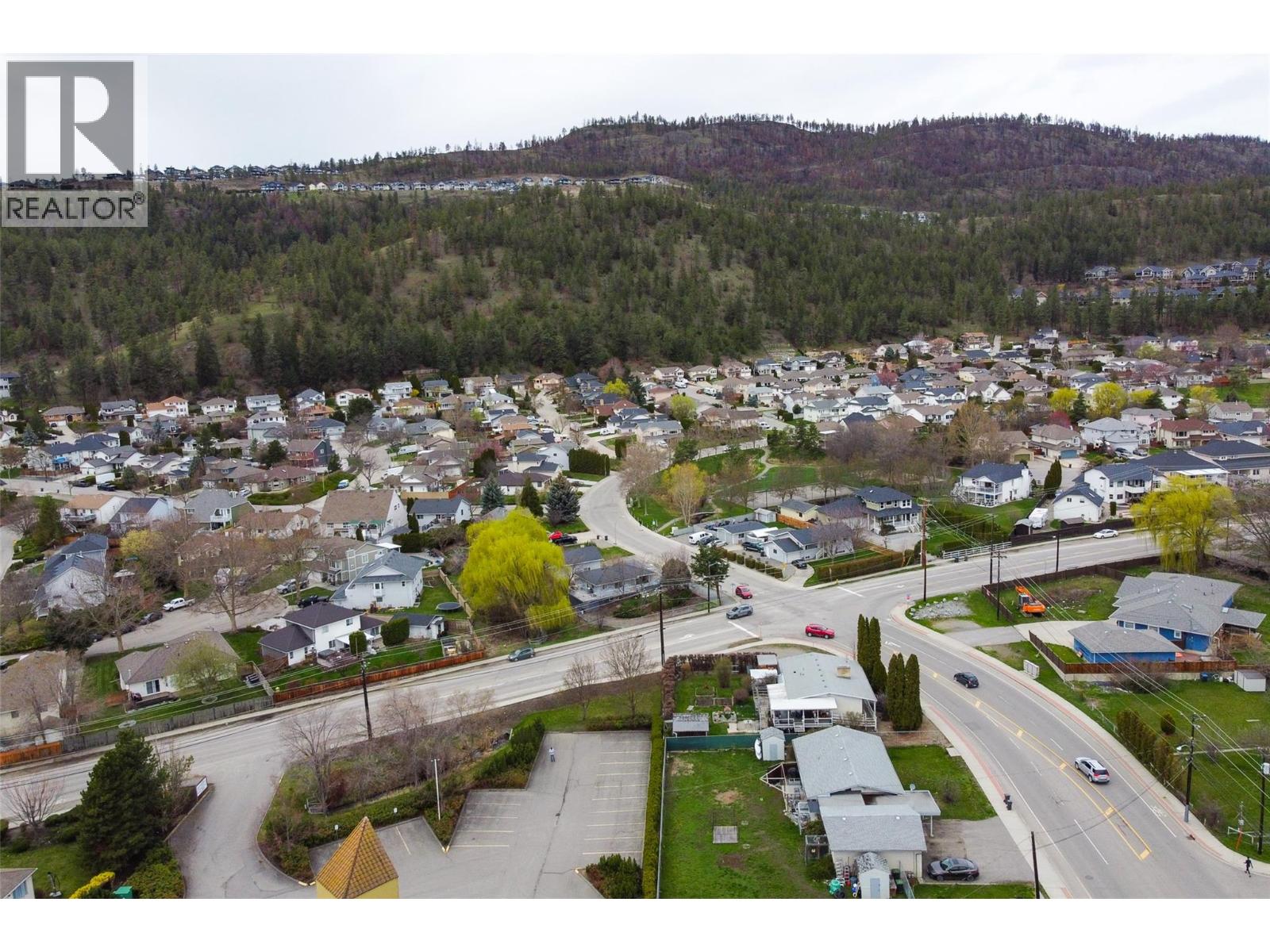 Picture for 1911 Cross  Road https://www.cirrealty.ca/reb/bc/6/10364376_62.jpg