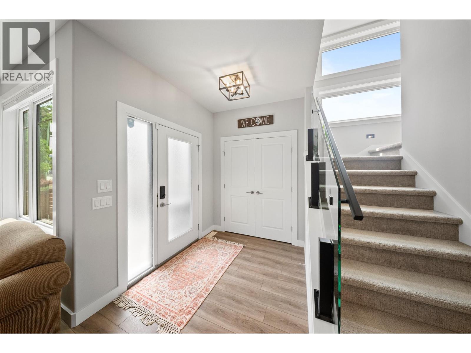 Picture for 1292 Ethel  Street https://www.cirrealty.ca/reb/bc/6/10364576_10.jpg