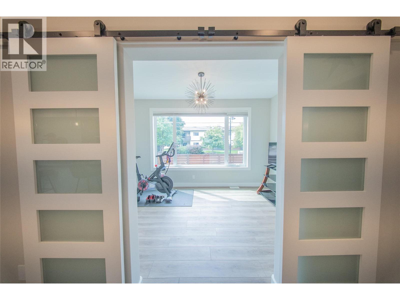 Picture for 1292 Ethel  Street https://www.cirrealty.ca/reb/bc/6/10364576_12.jpg