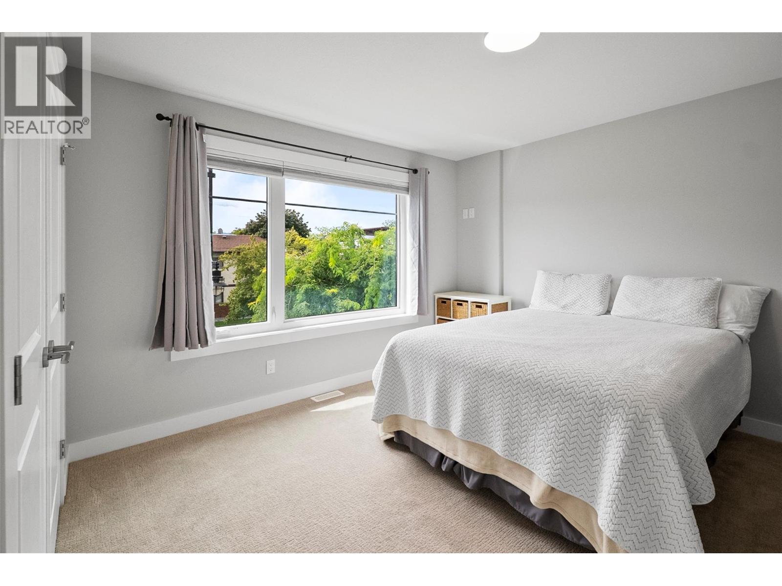 Picture for 1292 Ethel  Street https://www.cirrealty.ca/reb/bc/6/10364576_19.jpg