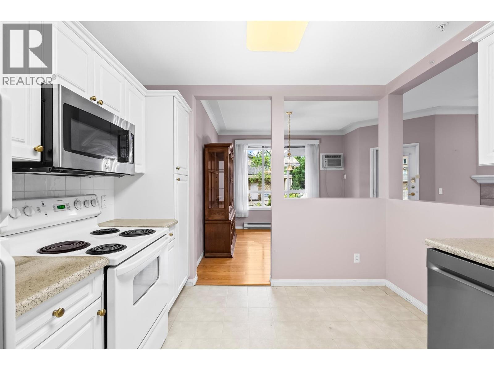 Picture for Unit #101, 1964 Enterprise  Way https://www.cirrealty.ca/reb/bc/6/10364606_11.jpg