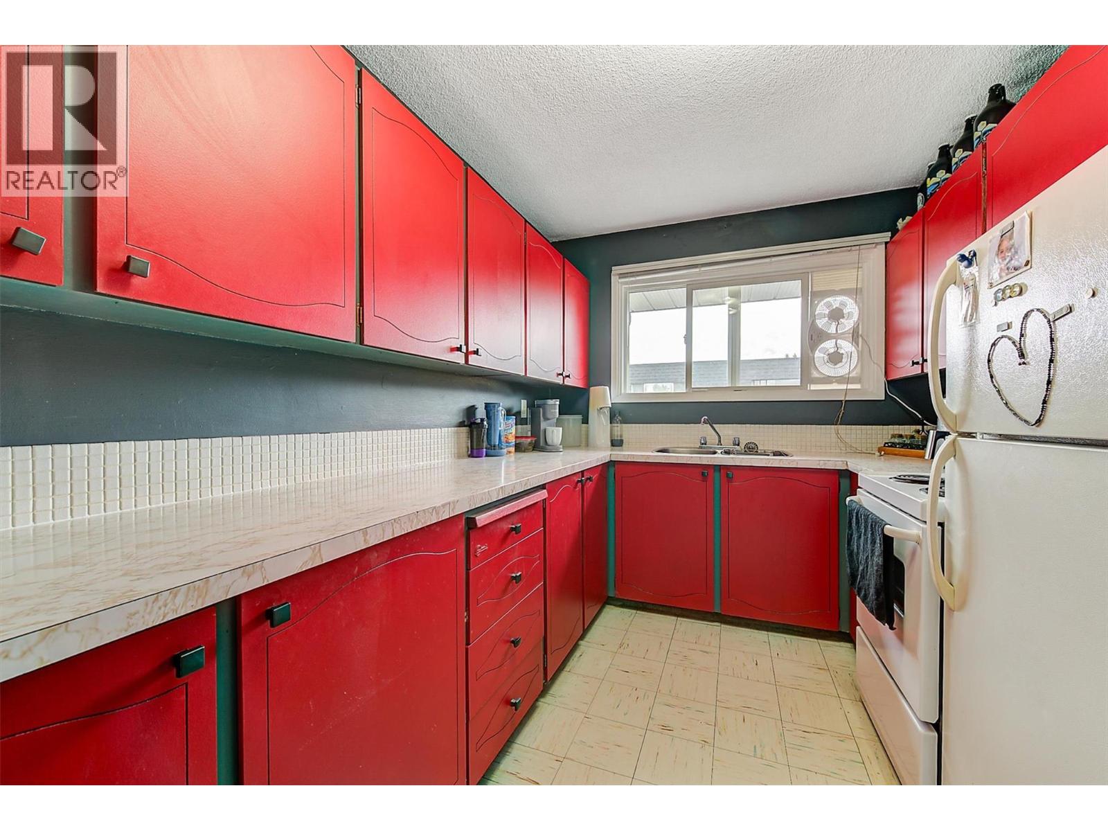 Picture for Unit #6, 1291 Bernard  Avenue